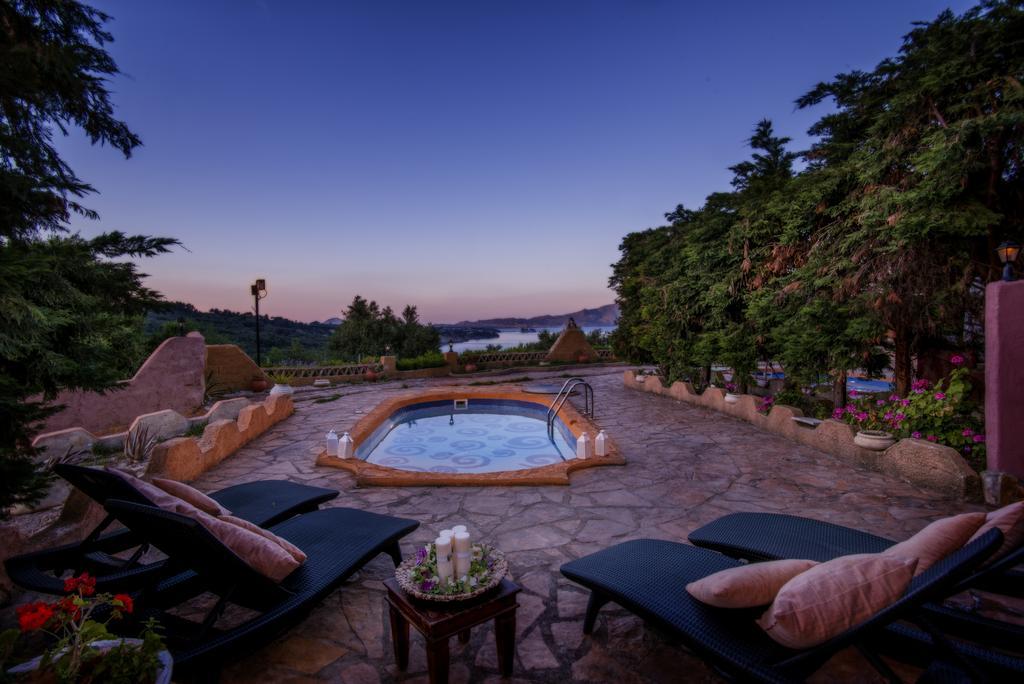 Athenea Villas, Private Pools & Gardens Keri Exterior foto